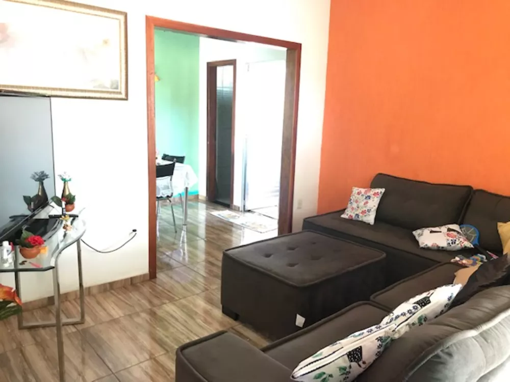 Casa à venda com 2 quartos, 375m² - Foto 2