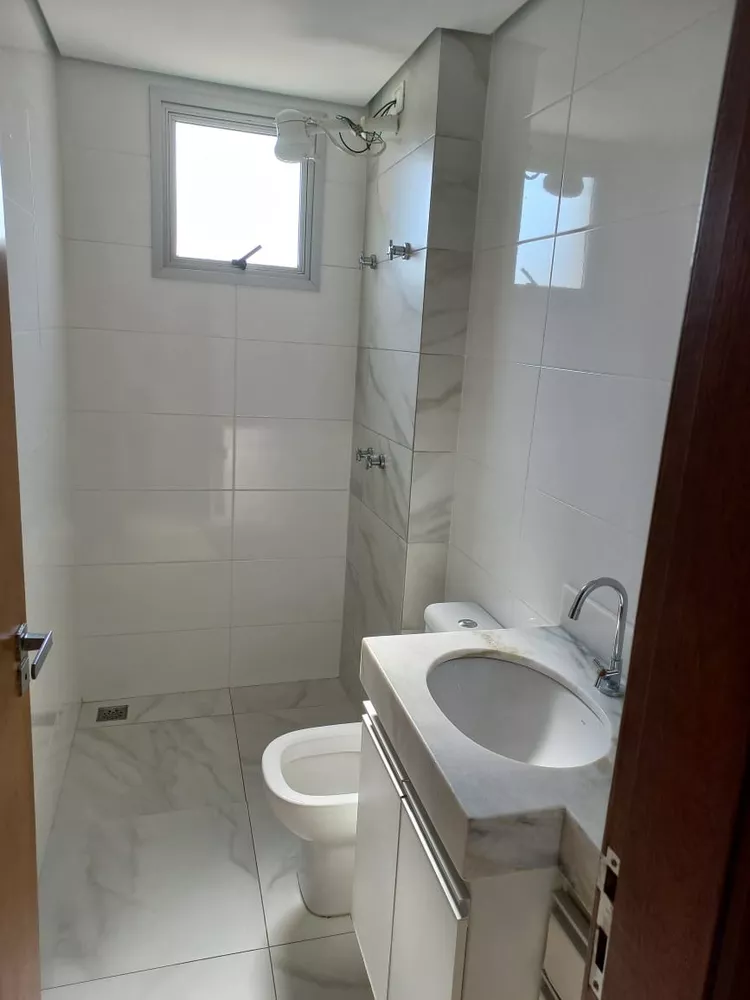 Apartamento à venda com 3 quartos, 107m² - Foto 6