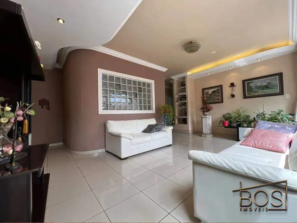 Cobertura, 4 quartos, 214 m² - Foto 2