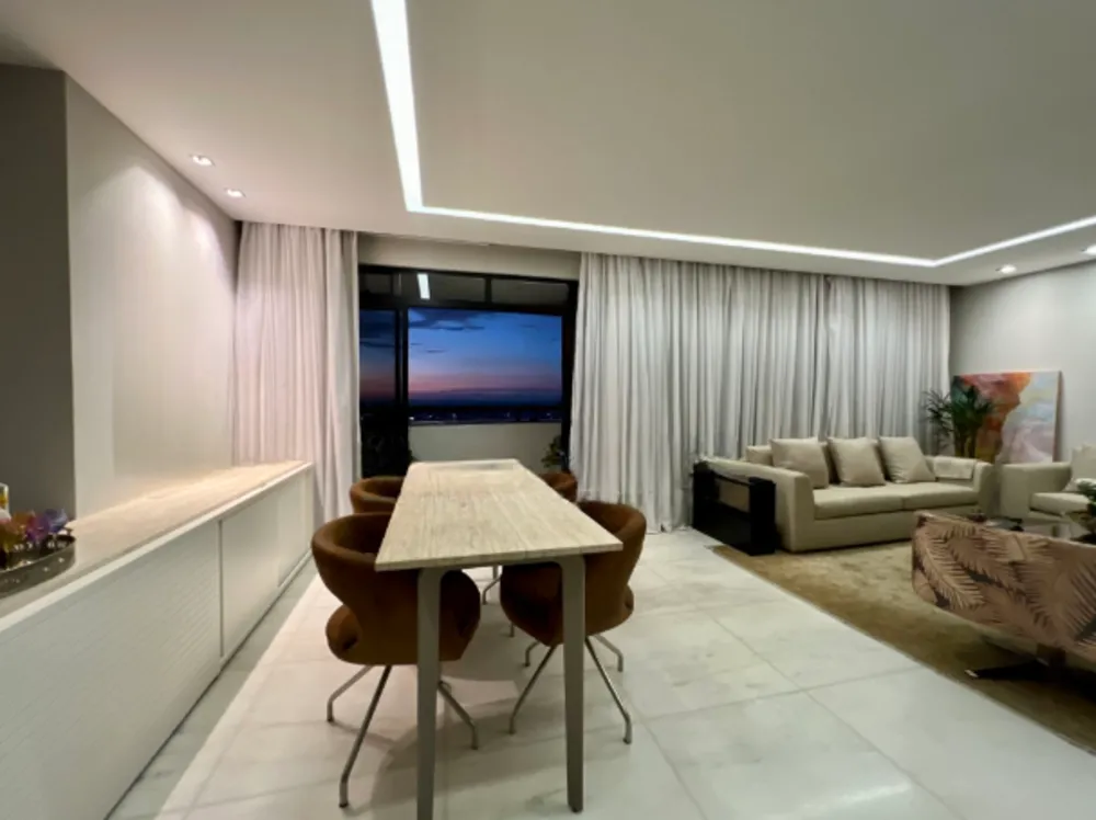 Apartamento, 4 quartos, 217 m² - Foto 2