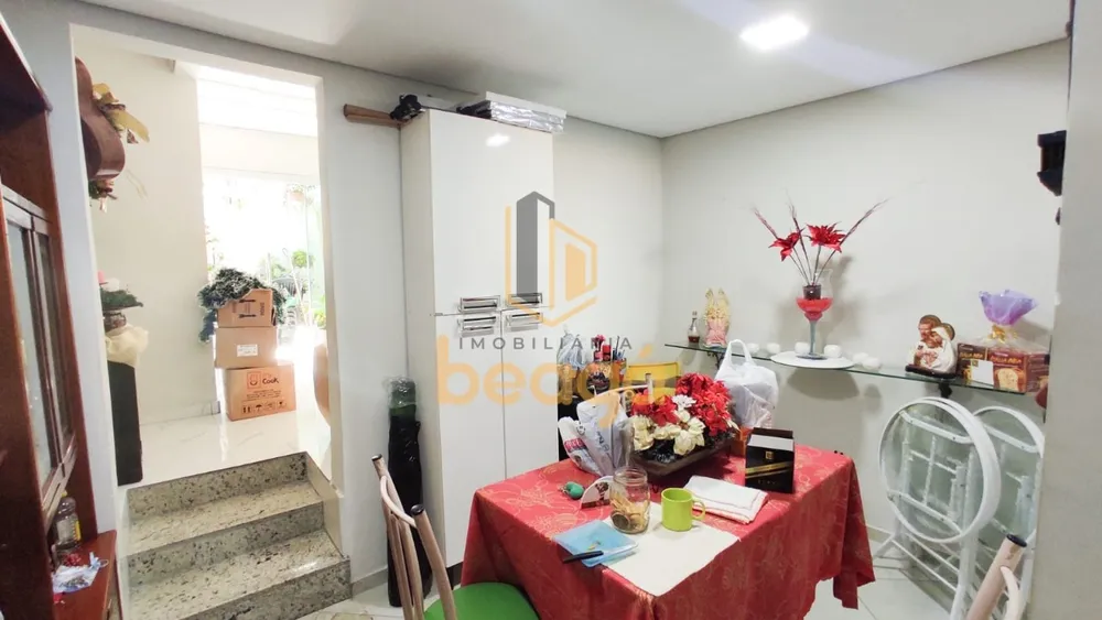 Casa, 5 quartos, 280 m² - Foto 23