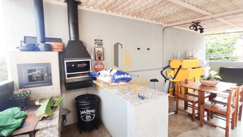 Casa, 5 quartos, 280 m² - Foto 1