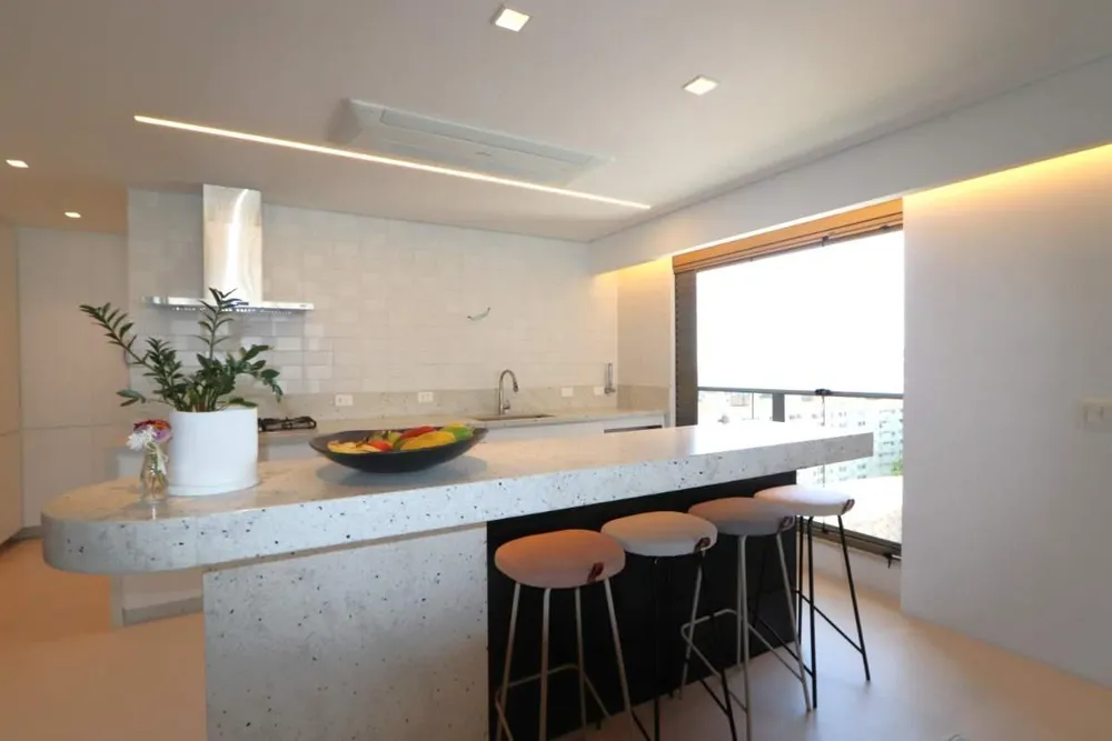 Apartamento, 3 quartos, 181 m² - Foto 2