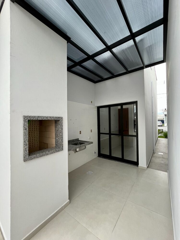 Casa à venda com 3 quartos, 85m² - Foto 2