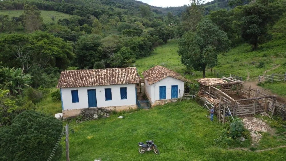 Sítio, 1 quarto, 190000 m² - Foto 5