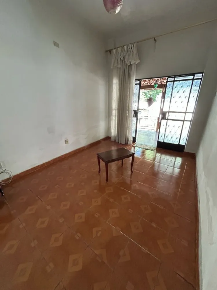 Casa, 2 quartos, 375 m² - Foto 4