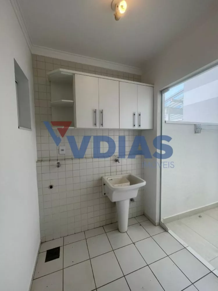 Casa de Condomínio para alugar com 3 quartos, 140m² - Foto 8