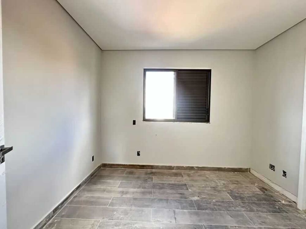 Apartamento à venda com 4 quartos, 250m² - Foto 4