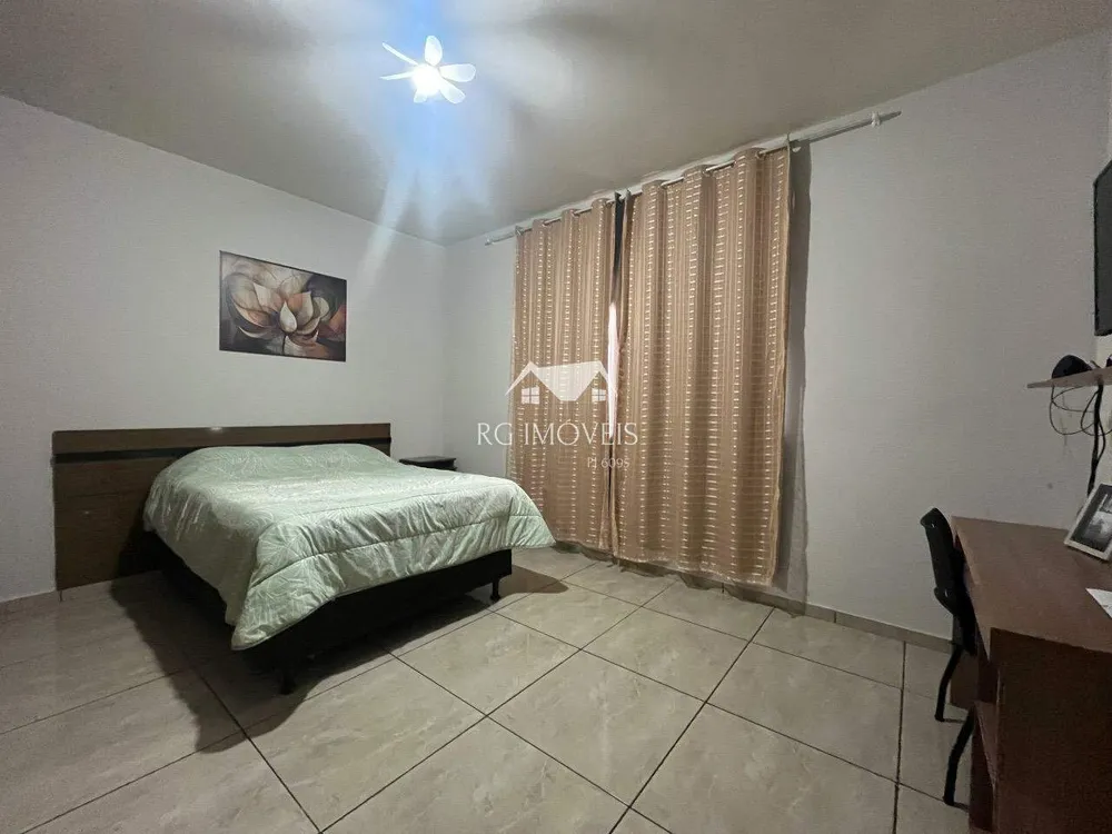 Casa, 4 quartos, 243 m² - Foto 9
