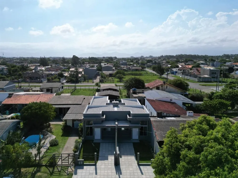 Casa, 2 quartos, 77 m² - Foto 1