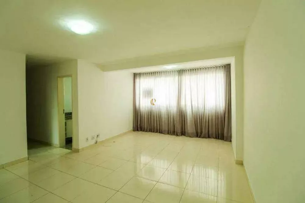 Apartamento à venda com 2 quartos, 70m² - Foto 1