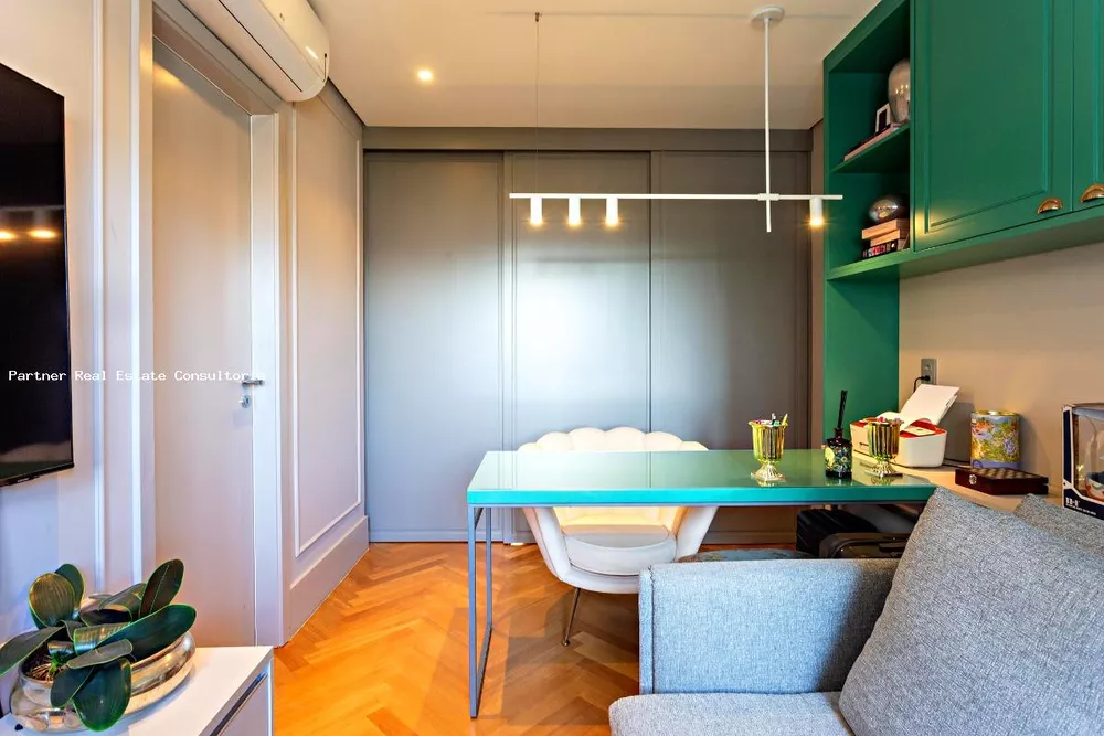 Apartamento à venda com 3 quartos, 238m² - Foto 2