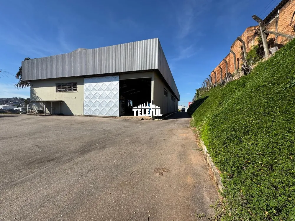 Depósito-Galpão, 3300 m² - Foto 1