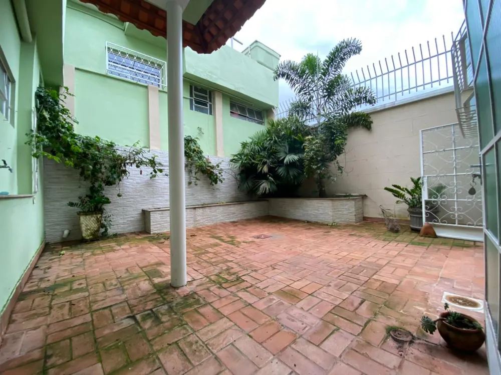 Casa, 4 quartos, 284 m² - Foto 1