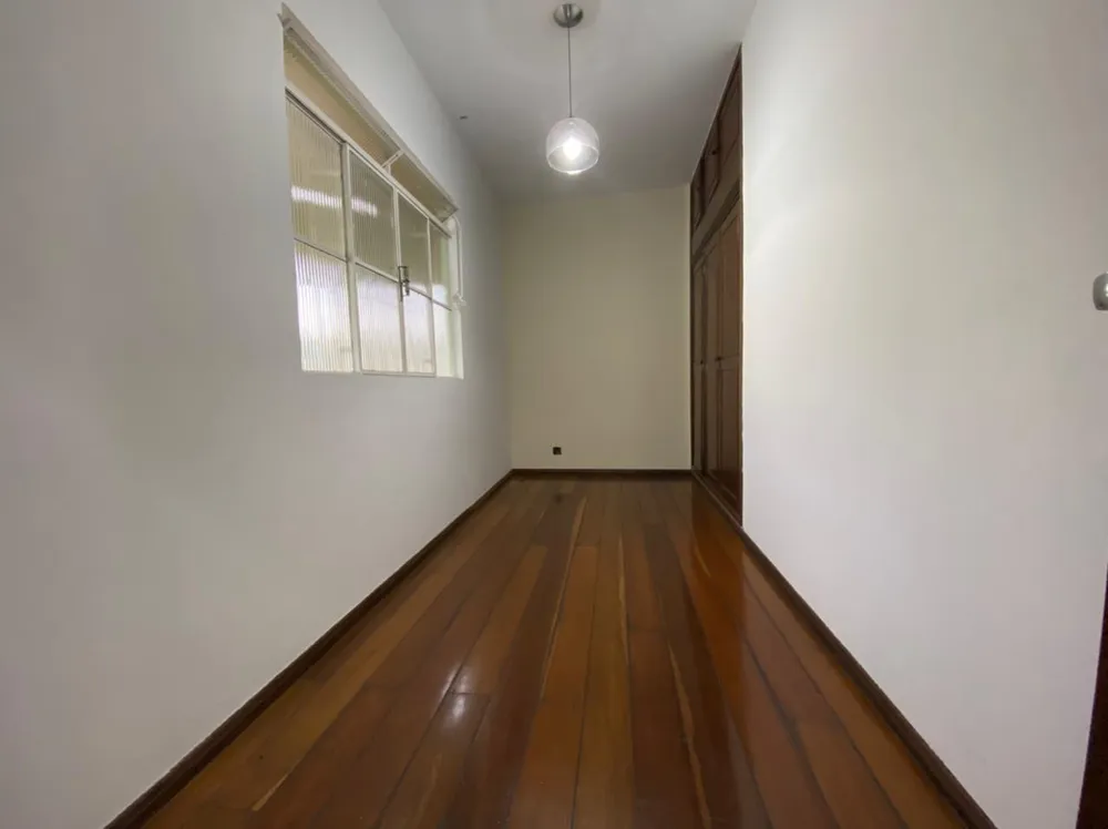 Casa, 4 quartos, 284 m² - Foto 10