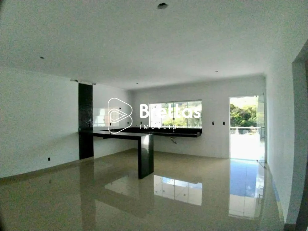 Casa, 3 quartos, 250 m² - Foto 1