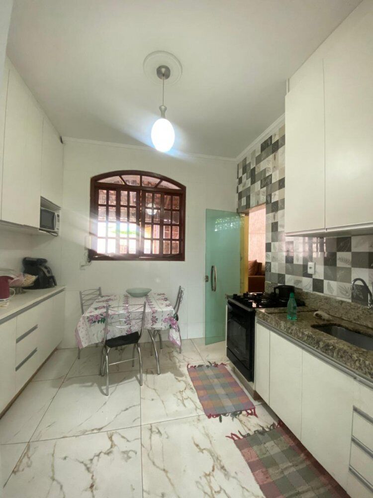 Casa à venda com 3 quartos, 360m² - Foto 6