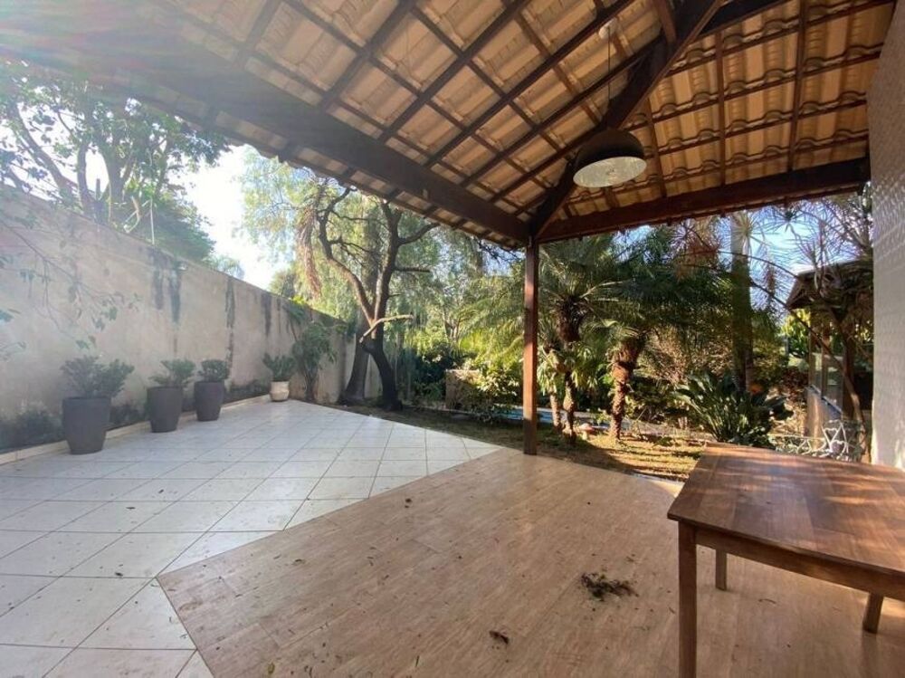 Casa à venda com 4 quartos, 420m² - Foto 7