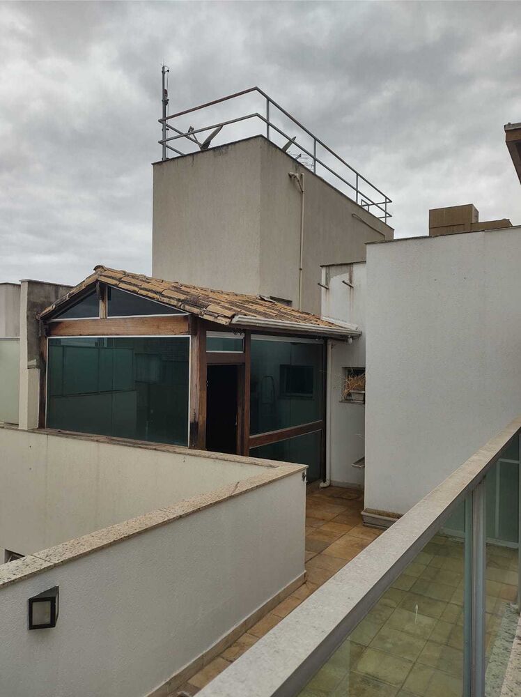 Cobertura à venda com 4 quartos, 180m² - Foto 1