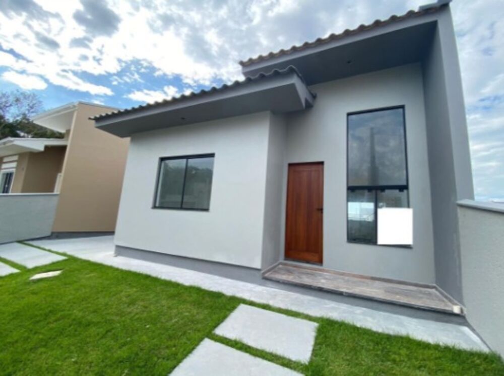 Casa à venda com 3 quartos, 69m² - Foto 1