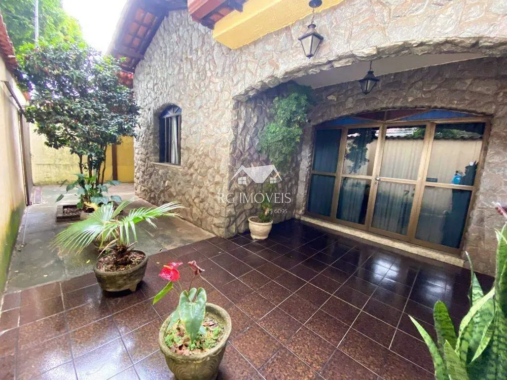 Casa, 3 quartos, 405 m² - Foto 1