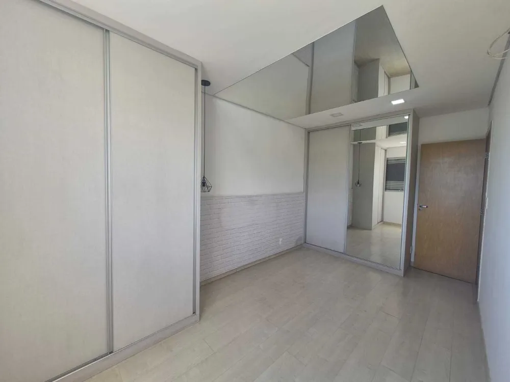 Cobertura, 3 quartos, 221 m² - Foto 2