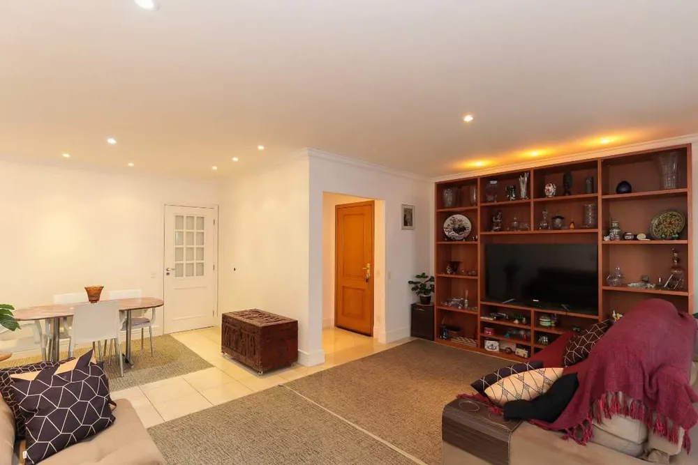 Apartamento, 3 quartos, 1667 m² - Foto 2