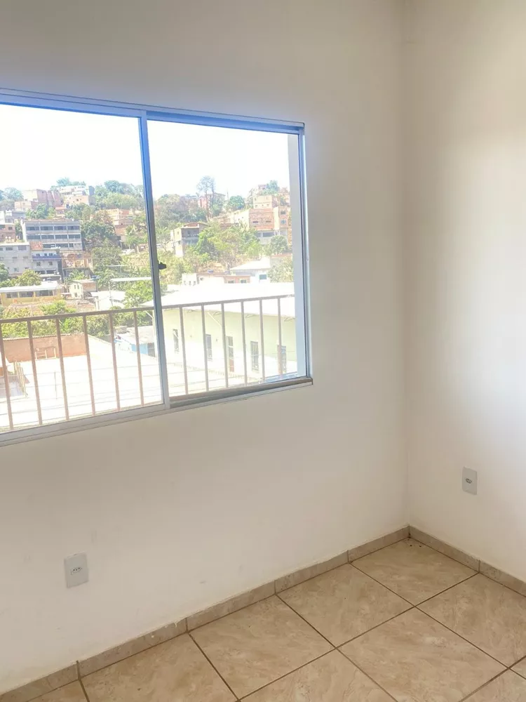 Casa à venda com 2 quartos, 70m² - Foto 8