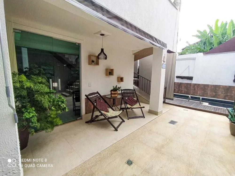 Casa, 4 quartos, 318 m² - Foto 1
