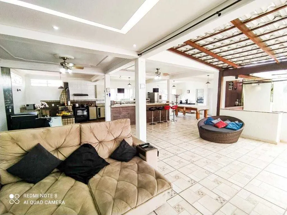 Casa, 4 quartos, 318 m² - Foto 1
