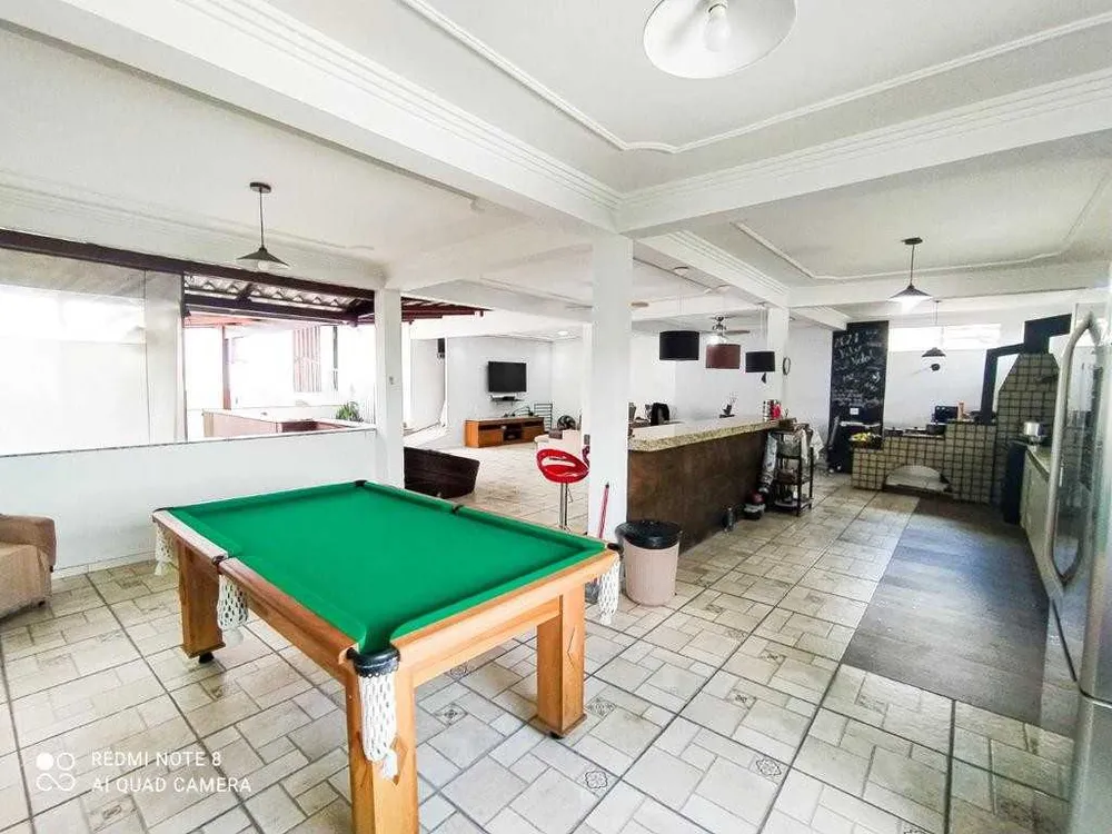 Casa, 4 quartos, 318 m² - Foto 2