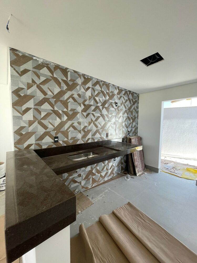 Casa à venda com 3 quartos, 100m² - Foto 3