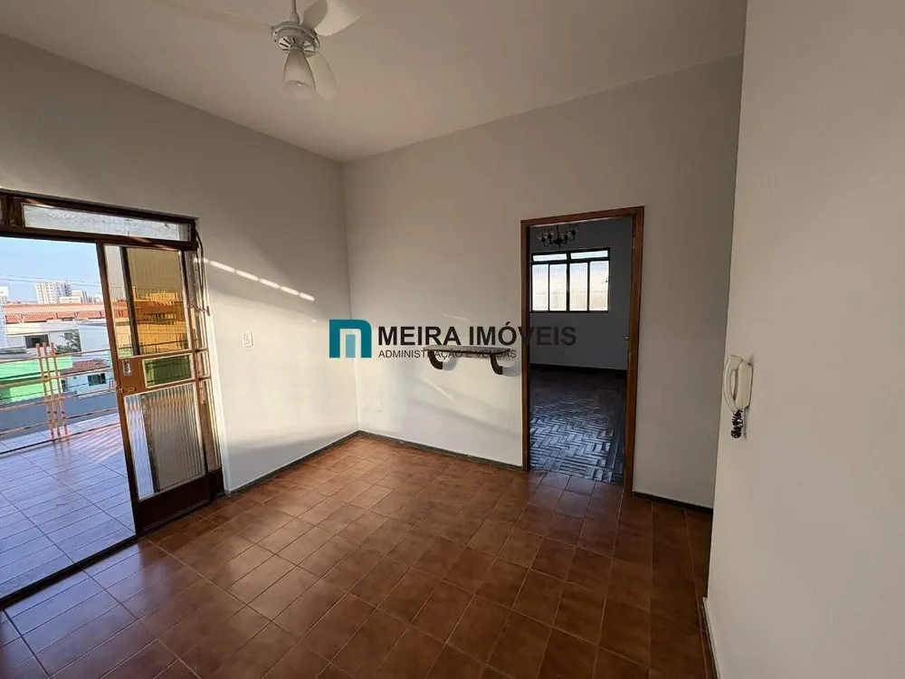 Casa, 6 quartos, 310 m² - Foto 2
