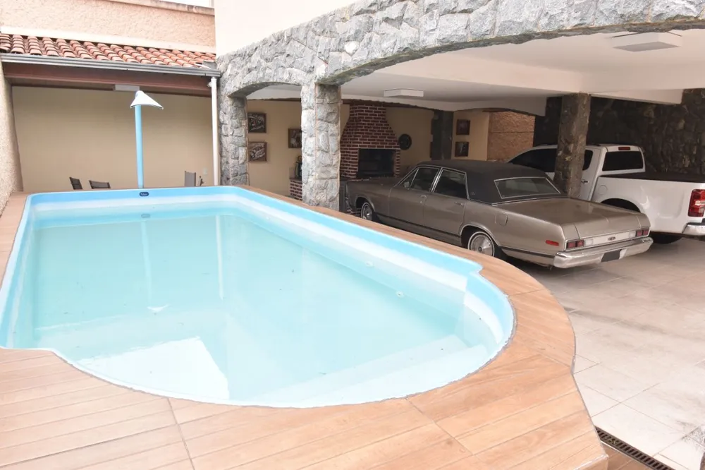 Casa, 4 quartos, 344 m² - Foto 1