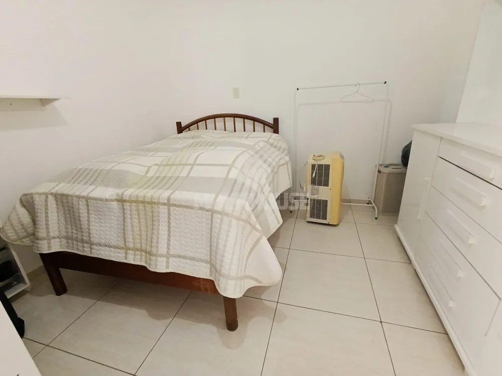 Casa, 3 quartos, 200 m² - Foto 13