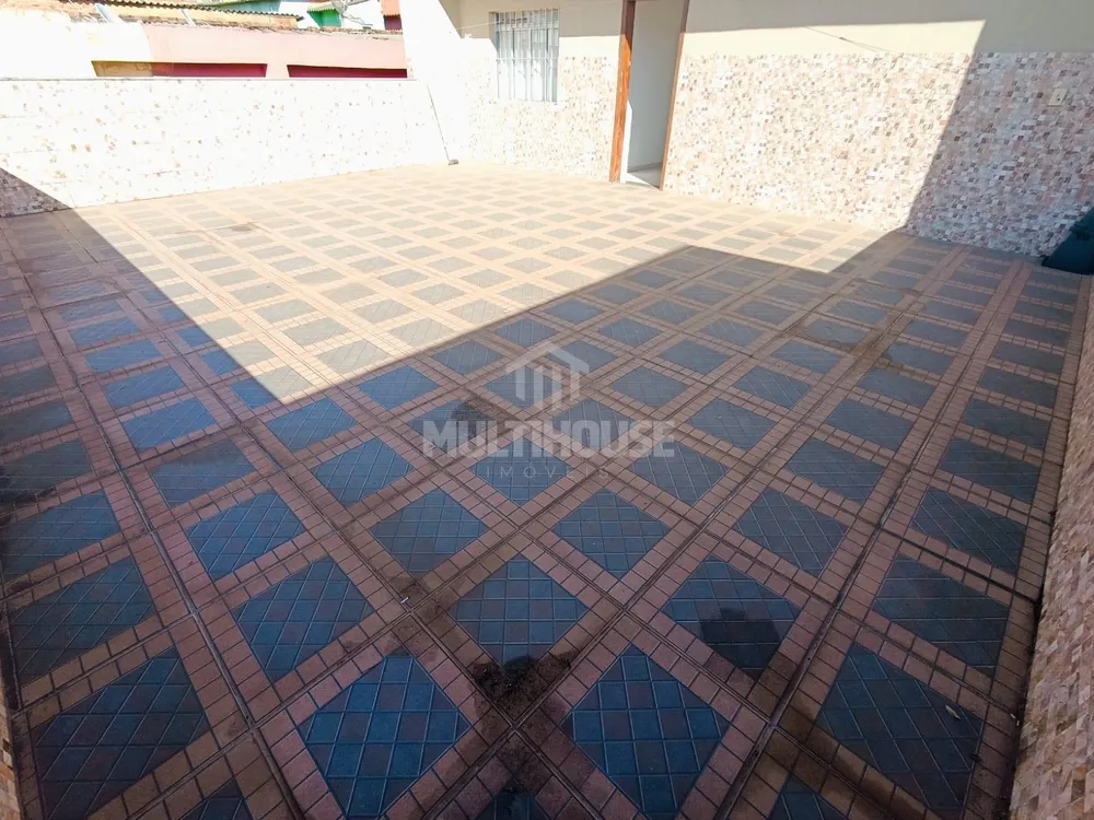 Casa, 3 quartos, 200 m² - Foto 1