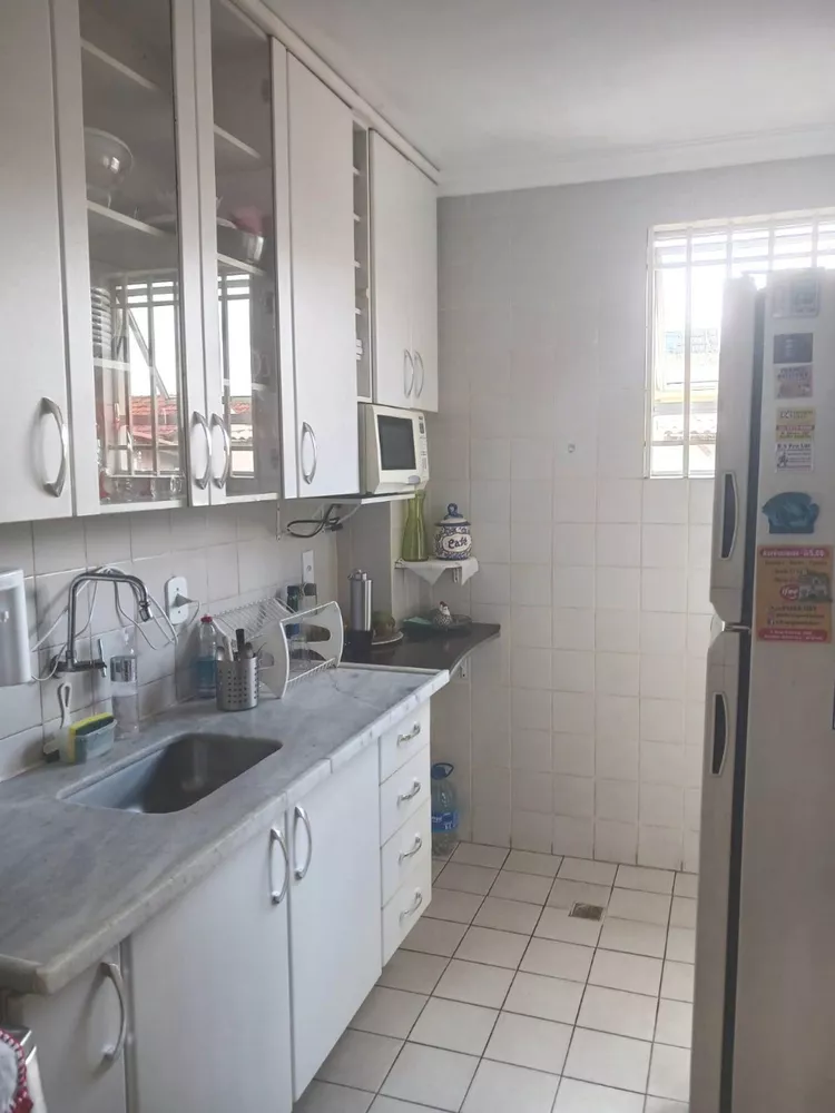 Apartamento à venda com 3 quartos, 70m² - Foto 11