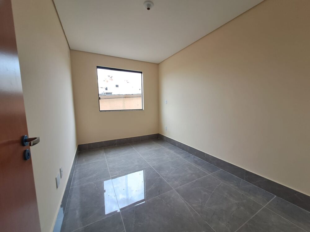 Apartamento à venda com 3 quartos, 85m² - Foto 3