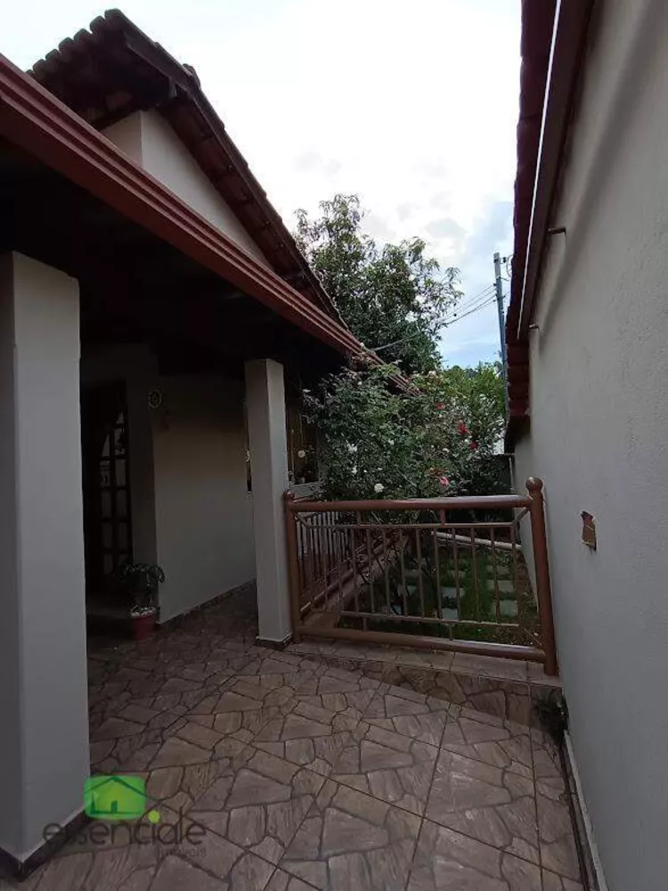 Casa à venda com 4 quartos, 360m² - Foto 5