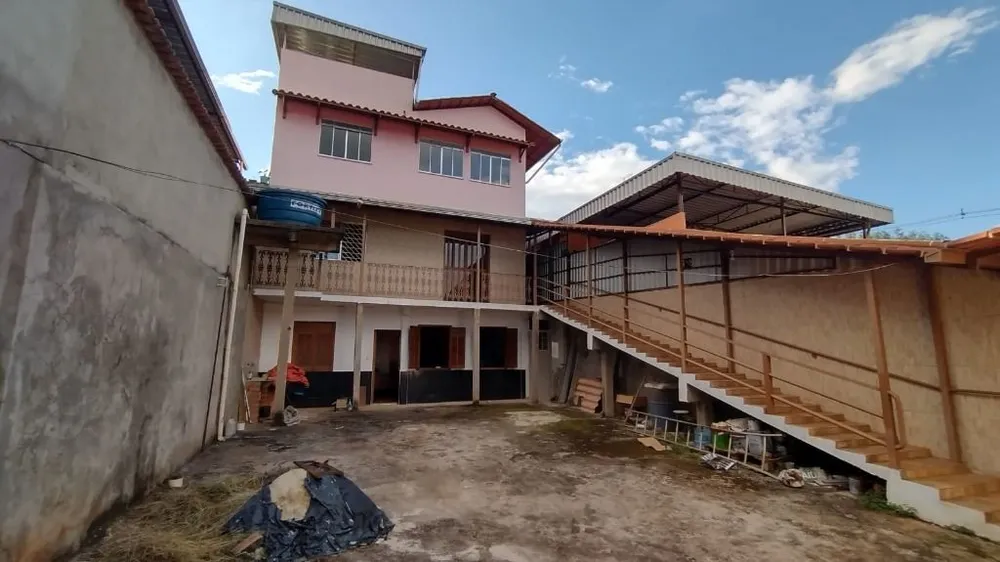 Casa, 6 quartos, 246 m² - Foto 2