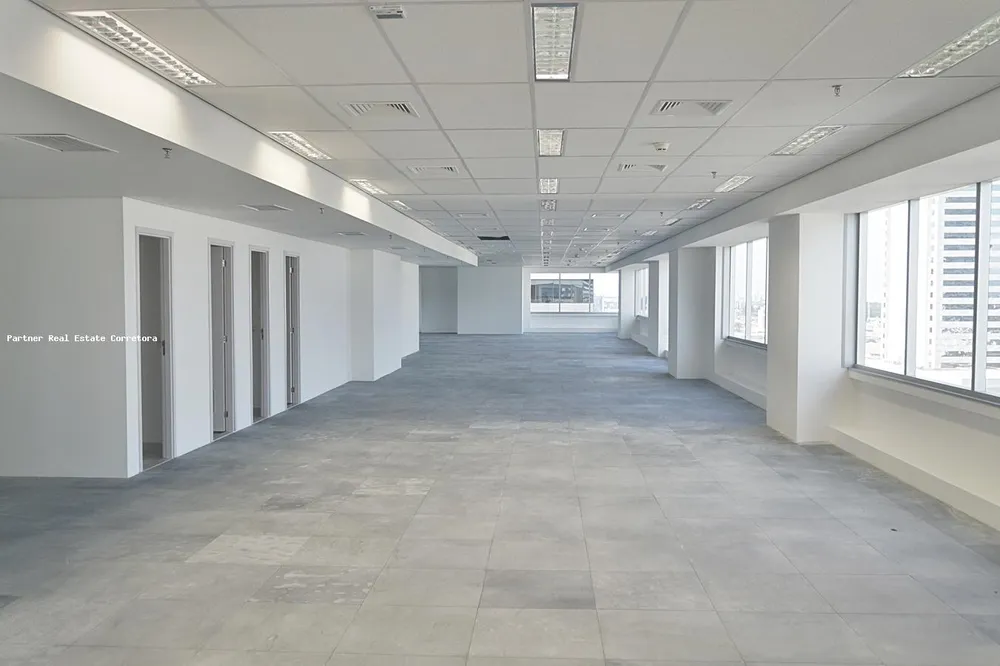 Sala-Conjunto, 1900 m² - Foto 7