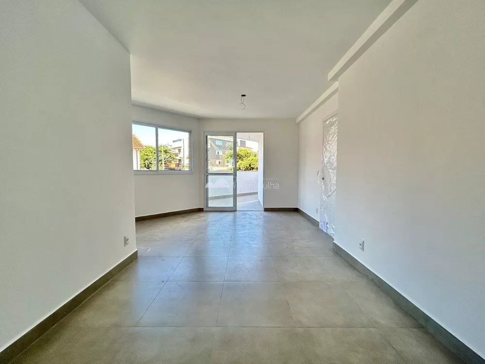 Apartamento à venda com 3 quartos, 157m² - Foto 4