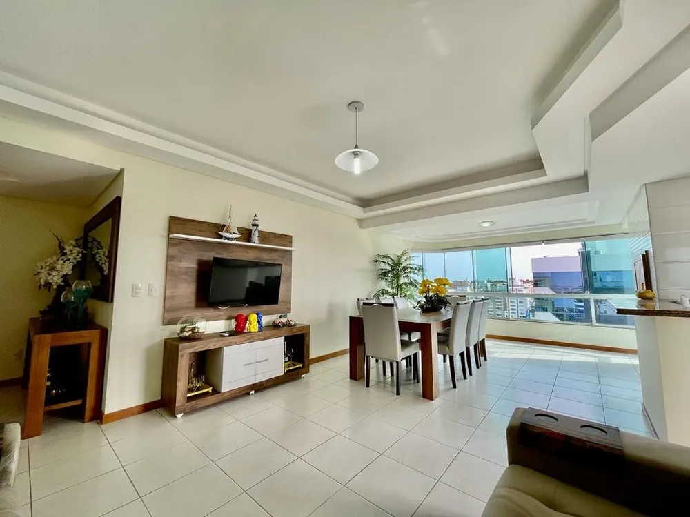 Apartamento, 3 quartos, 155 m² - Foto 1