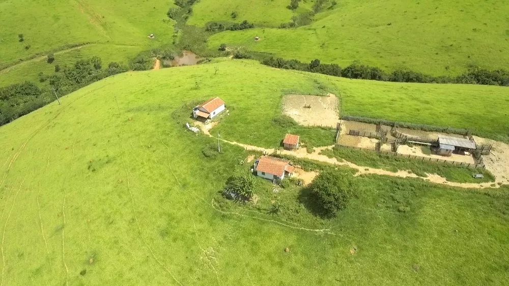 Chácara à venda com 1 quarto, 2200000m² - Foto 8