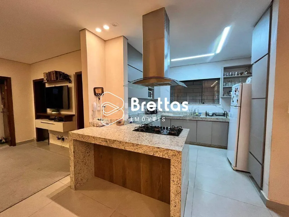 Casa, 3 quartos, 153 m² - Foto 2