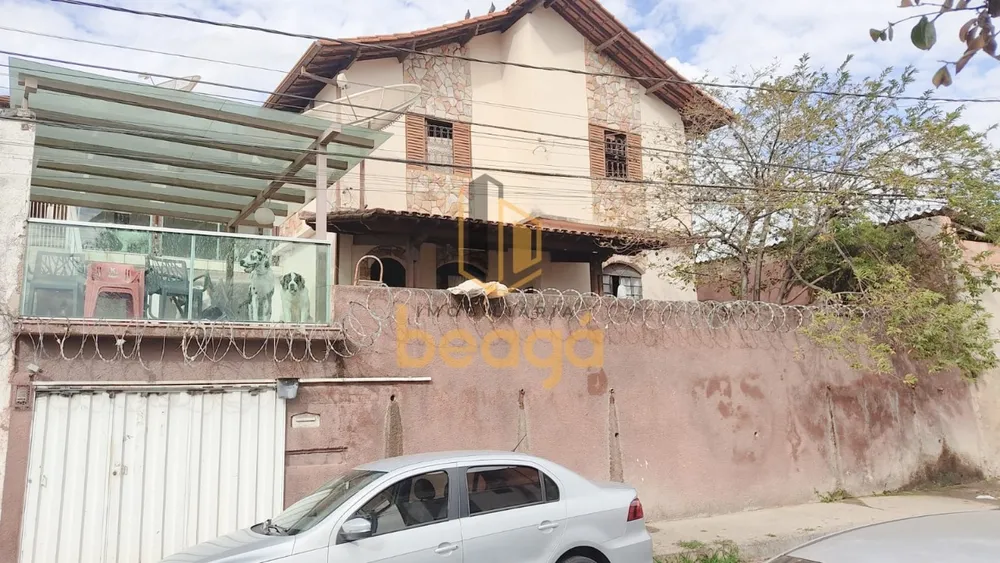 Casa, 3 quartos, 180 m² - Foto 1