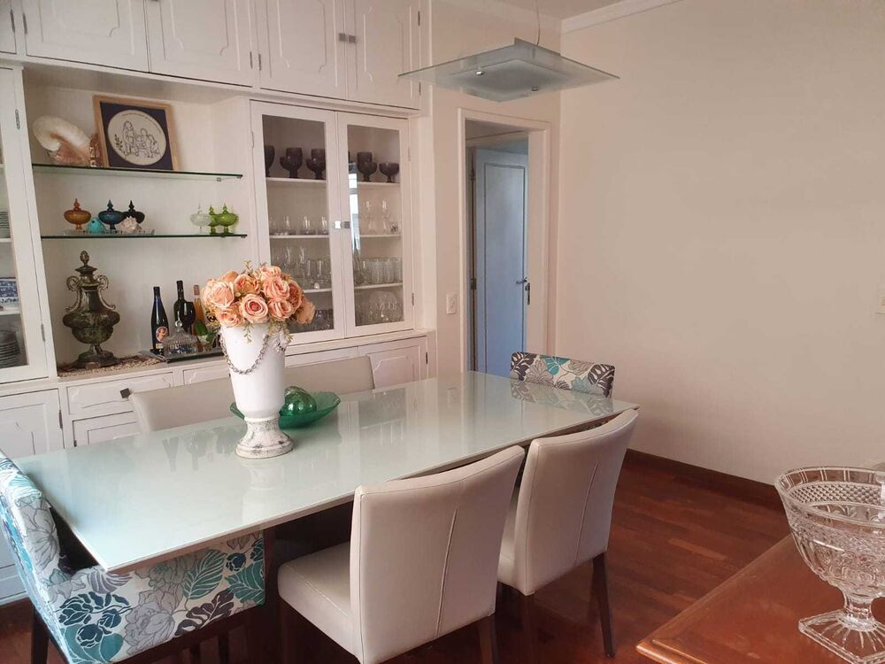 Apartamento à venda com 4 quartos, 140m² - Foto 4