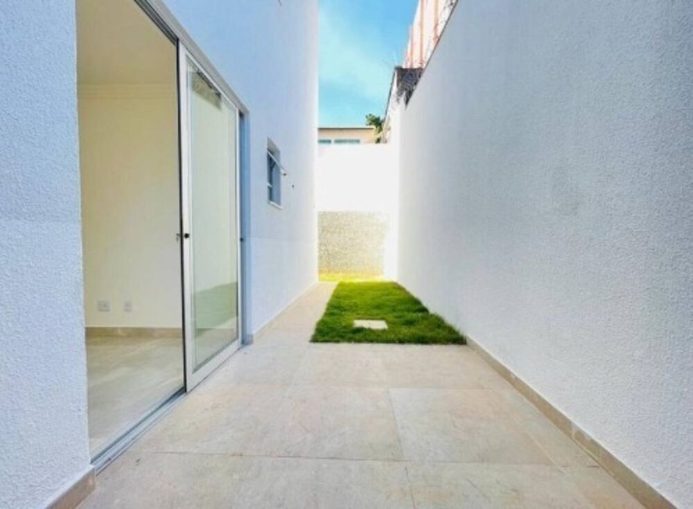 Apartamento à venda com 3 quartos, 65m² - Foto 3