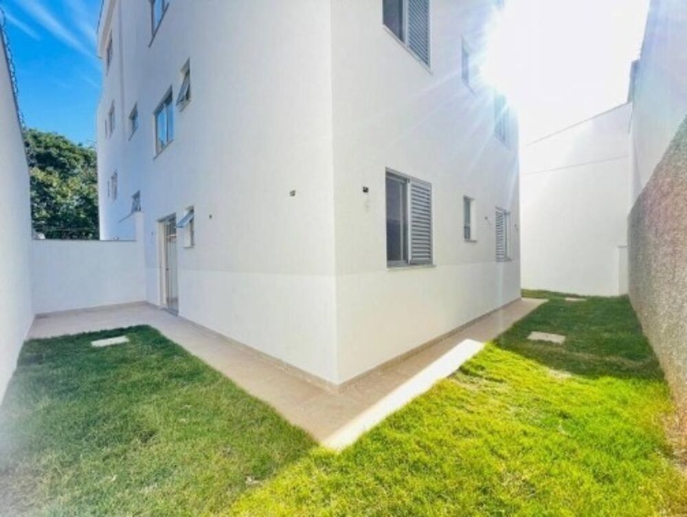 Apartamento à venda com 3 quartos, 65m² - Foto 1