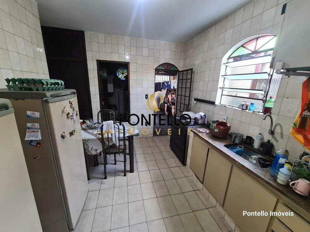 Casa, 3 quartos, 230 m² - Foto 13